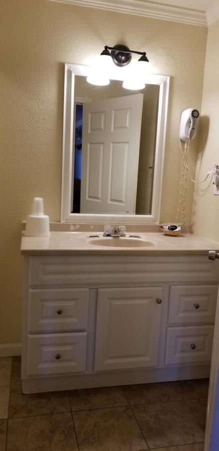 Sierra Crossing Motel Bloomington Экстерьер фото